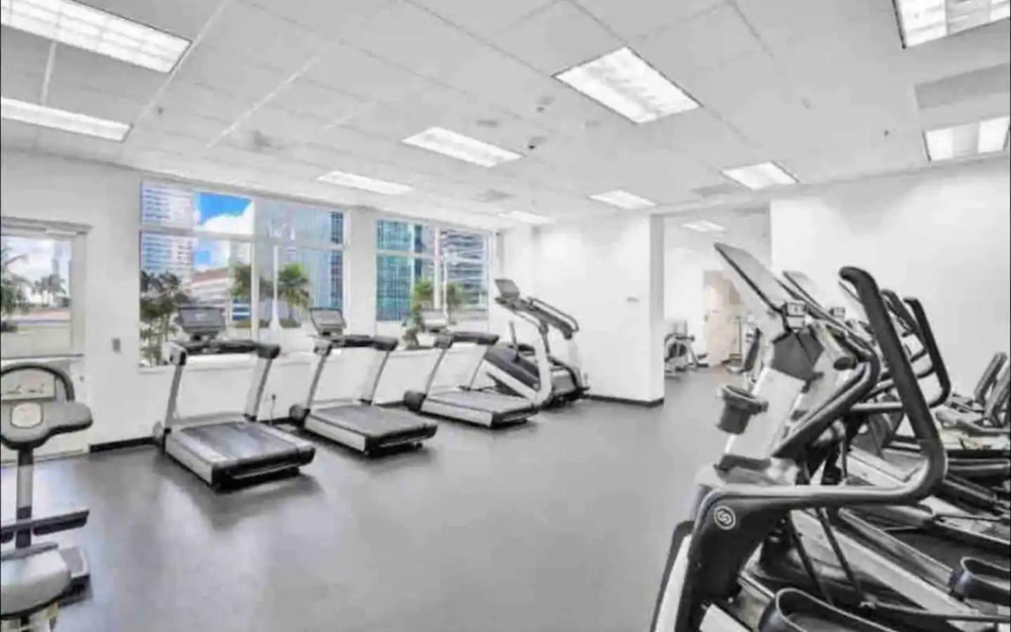 *Luxurious Highrise 2Brcondo Brickell- Waterviews* ไมอามี ภายนอก รูปภาพ