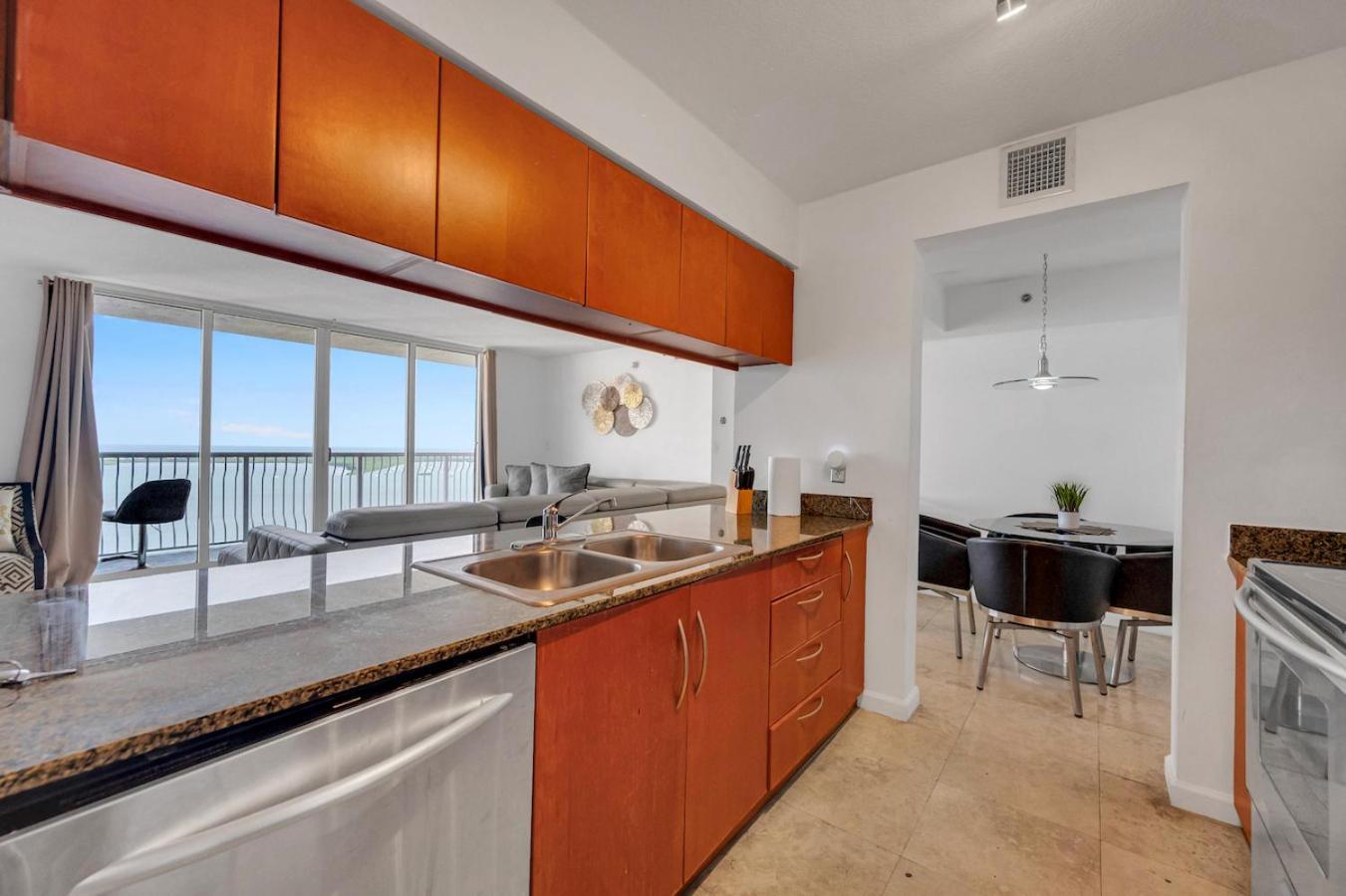 *Luxurious Highrise 2Brcondo Brickell- Waterviews* ไมอามี ภายนอก รูปภาพ